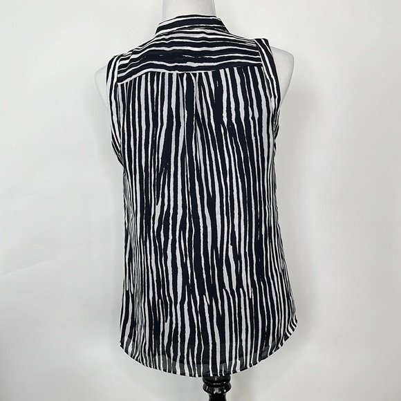 BANANA REPUBLIC SLEEVELESS TUNIC BLOUSE - Picture 3 of 6